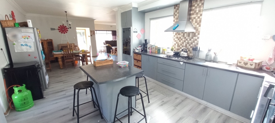 5 Bedroom Property for Sale in Panorama Free State